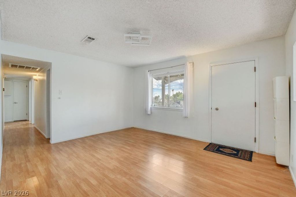 804 Larch Court, Las Vegas, NV 89145 — photo 5