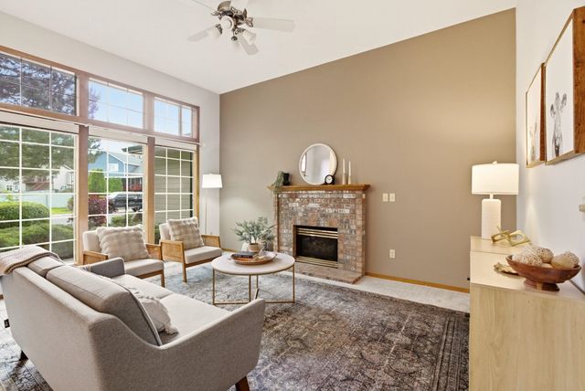 325 E Piper Glen Ct, Colbert, WA 99005