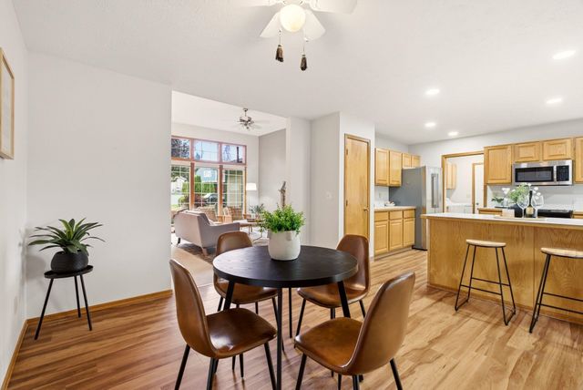 325 E Piper Glen Ct, Colbert, WA 99005