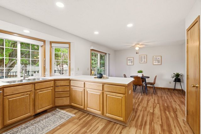 325 E Piper Glen Ct, Colbert, WA 99005