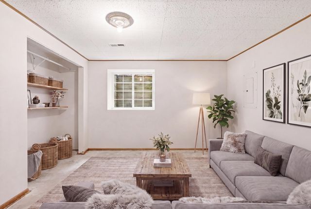 325 E Piper Glen Ct, Colbert, WA 99005