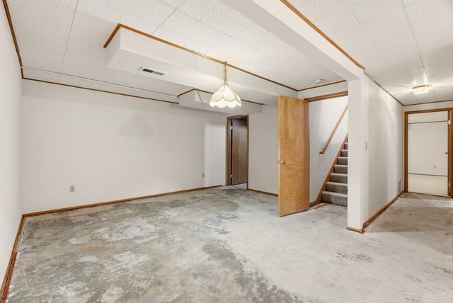 325 E Piper Glen Ct, Colbert, WA 99005