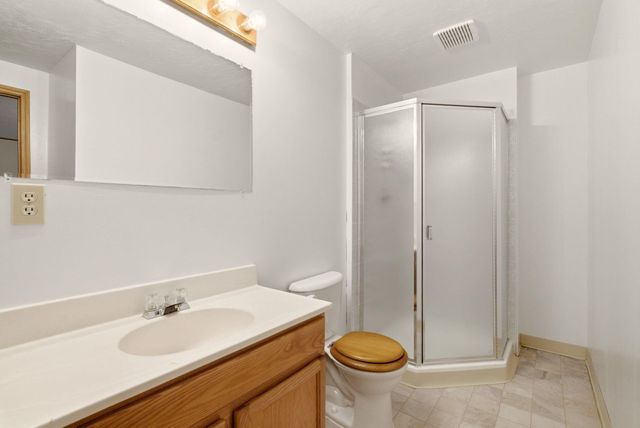 325 E Piper Glen Ct, Colbert, WA 99005