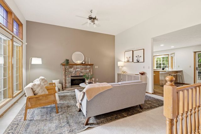 325 E Piper Glen Ct, Colbert, WA 99005