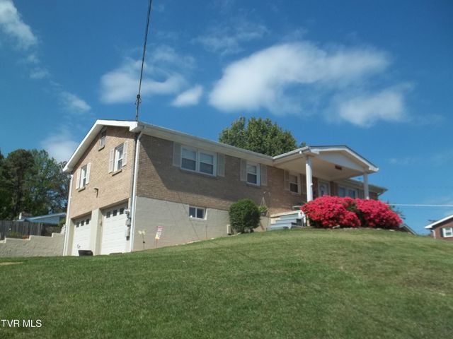 24396 Briscoe Drive, Bristol, VA 24202