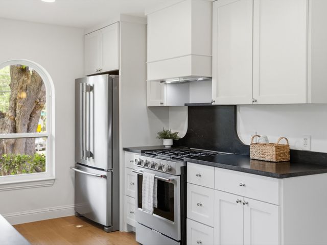 8630 Mediterranean Drive, Dallas, TX 75238