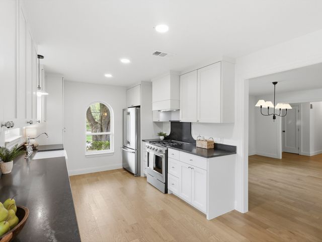 8630 Mediterranean Drive, Dallas, TX 75238