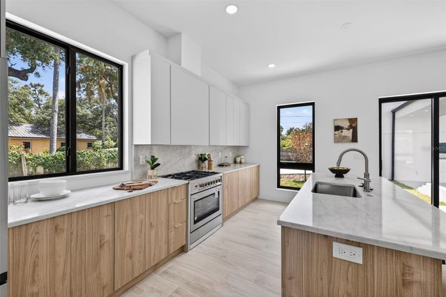 3144 22ND STREET N, St Petersburg, FL 33713