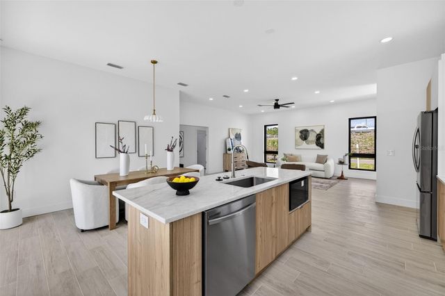 3144 22ND STREET N, St Petersburg, FL 33713