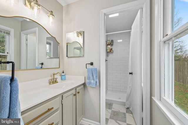 6922 LODESTONE CT, Alexandria, VA 22306