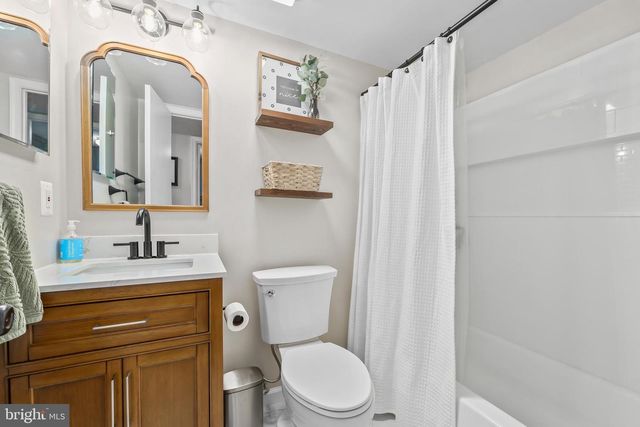 6922 LODESTONE CT, Alexandria, VA 22306