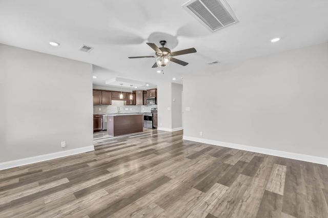 246 Stone Bluff Way, Clarksville, TN 37040