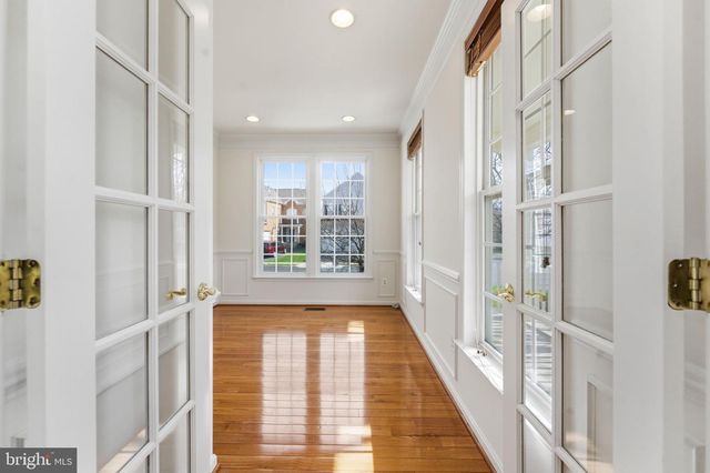 43358 FULLERTON, Ashburn, VA 20147