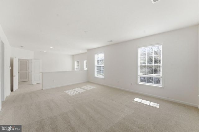 43358 FULLERTON, Ashburn, VA 20147