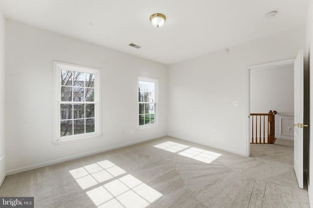 43358 FULLERTON, Ashburn, VA 20147