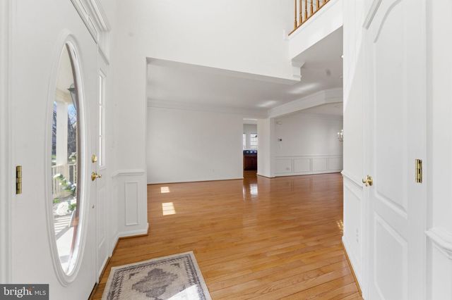 43358 FULLERTON, Ashburn, VA 20147