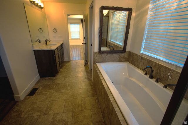 951 W GRIZZLY WULFF DR, Bluffdale, UT 84065