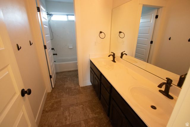 951 W GRIZZLY WULFF DR, Bluffdale, UT 84065