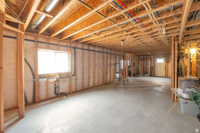 951 W GRIZZLY WULFF DR, Bluffdale, UT 84065