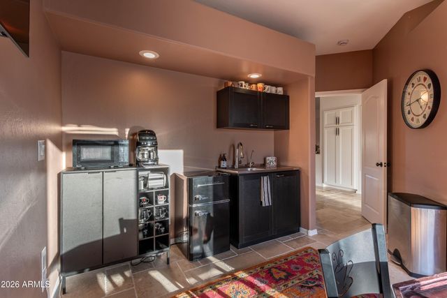 4727 E RANCHO CALIENTE Drive, Cave Creek, AZ 85331