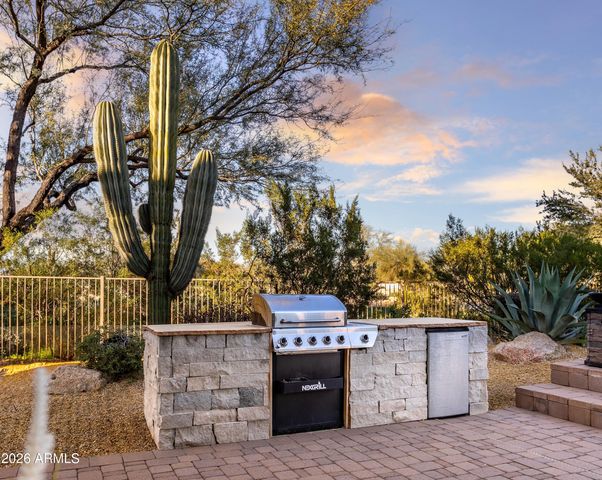 4727 E RANCHO CALIENTE Drive, Cave Creek, AZ 85331