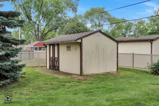 520 Evergreen Lane, Bradley, IL 60915
