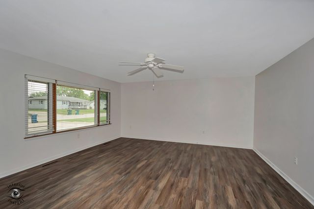 520 Evergreen Lane, Bradley, IL 60915