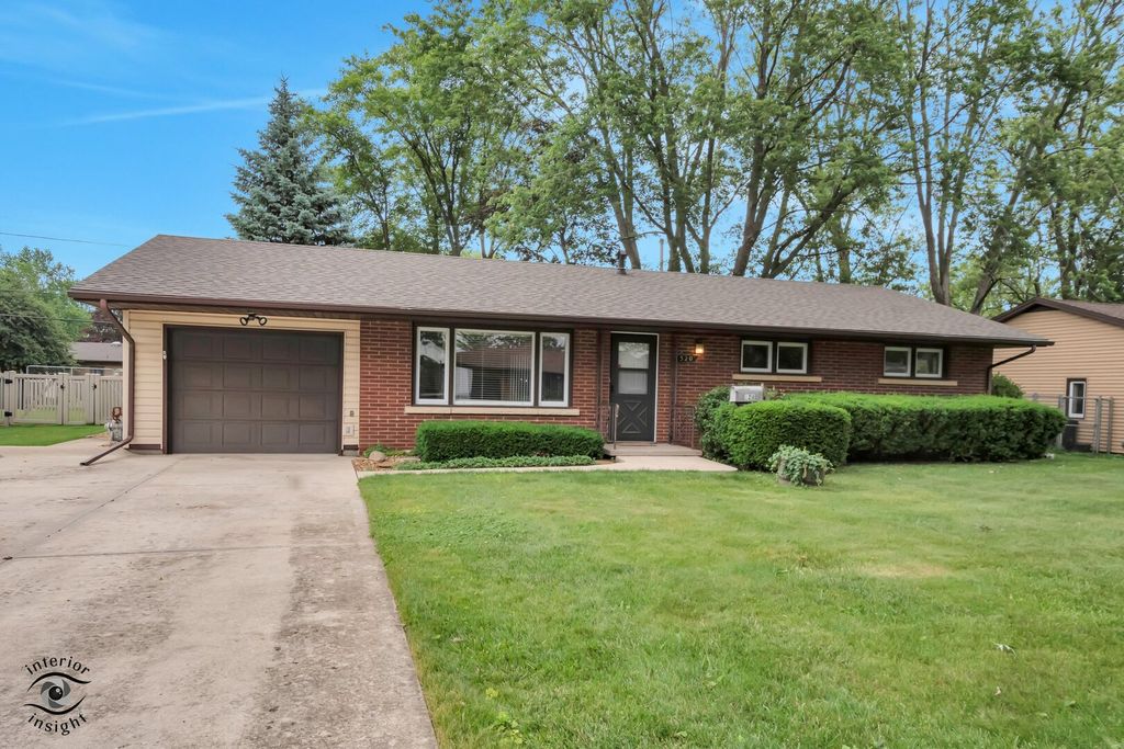 520 Evergreen Lane, Bradley, IL 60915