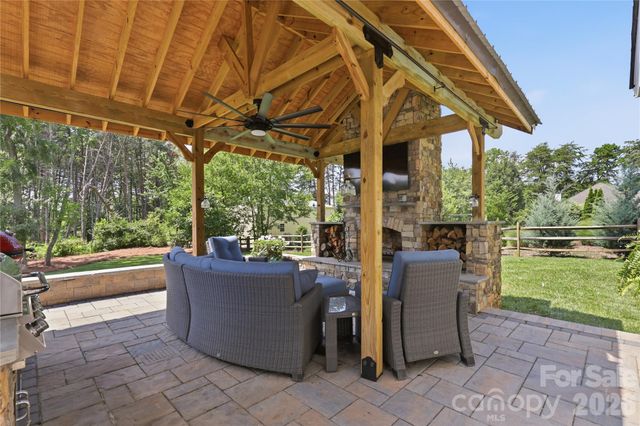 304 Stutts Road 451, Mooresville, NC 28117