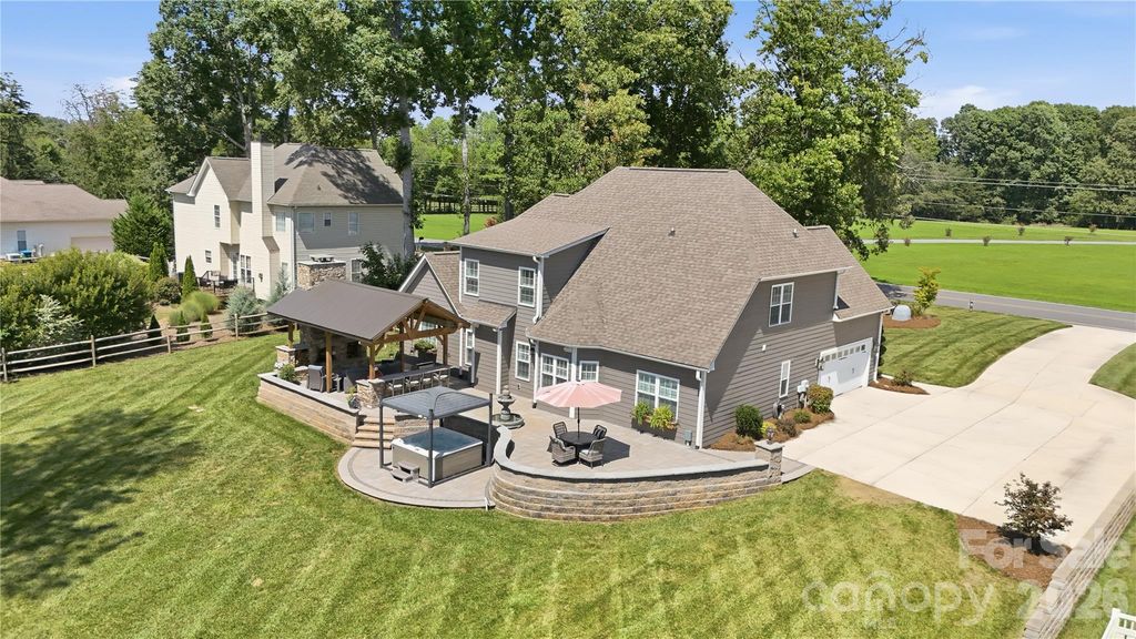 304 Stutts Road 451, Mooresville, NC 28117