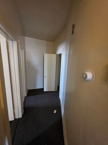 6527 S Kimbark Avenue 4F, Chicago, IL 60637