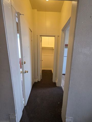 6527 S Kimbark Avenue 4F, Chicago, IL 60637