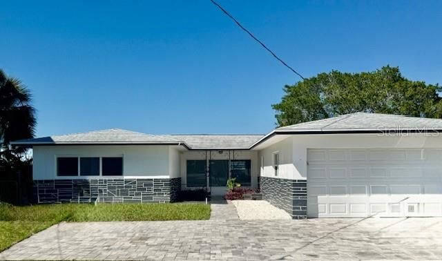 584 CRYSTAL DRIVE, Madeira Beach, FL 33708