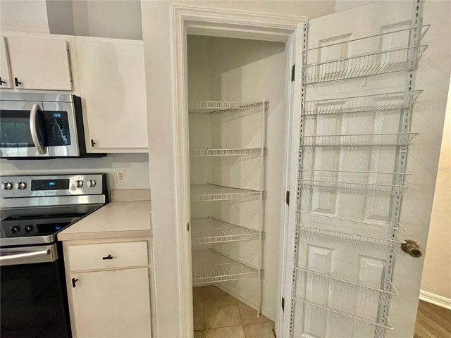 8757 NW 20TH LANE, Gainesville, FL 32606