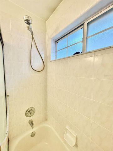 8757 NW 20TH LANE, Gainesville, FL 32606