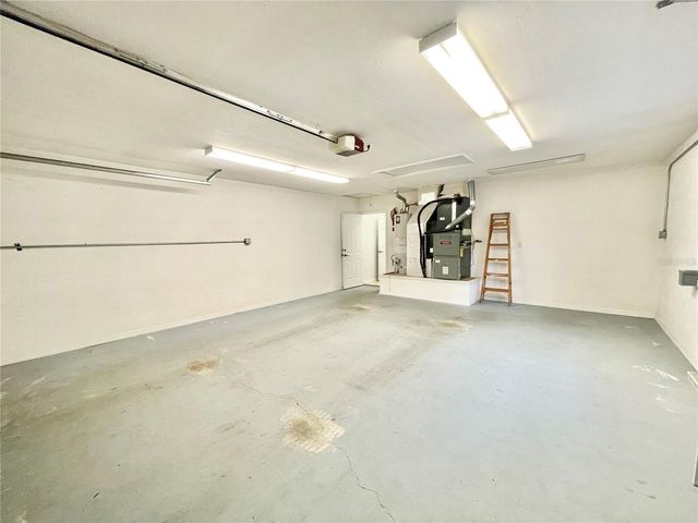 8757 NW 20TH LANE, Gainesville, FL 32606