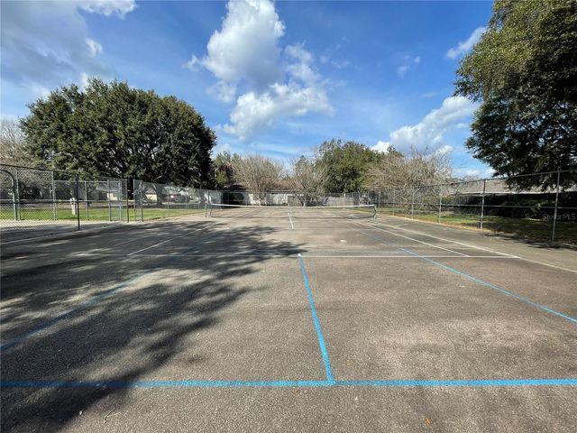 8757 NW 20TH LANE, Gainesville, FL 32606