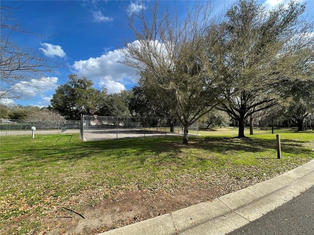 8757 NW 20TH LANE, Gainesville, FL 32606