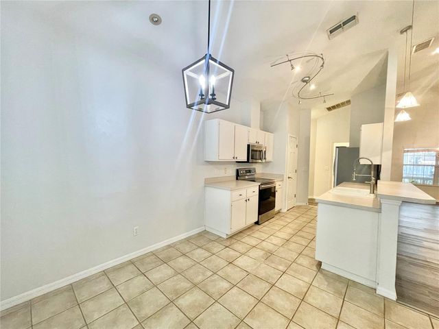 8757 NW 20TH LANE, Gainesville, FL 32606