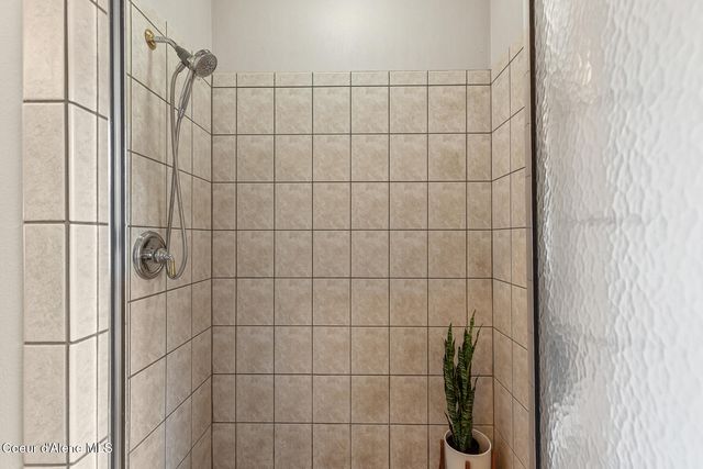 3807 E Avery Ln, Coeur D'alene, ID 83814