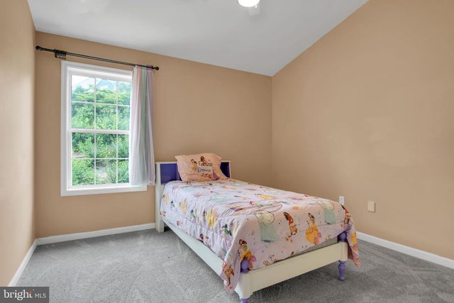 1340 SUGAR MAPLE CT, New Cumberland, PA 17070