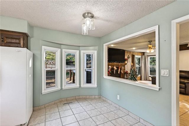 7407 N Granby Avenue, Kansas City, MO 64151