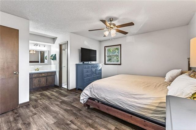 7407 N Granby Avenue, Kansas City, MO 64151