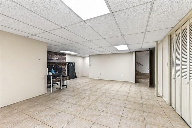 7407 N Granby Avenue, Kansas City, MO 64151