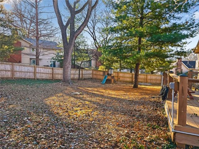 7407 N Granby Avenue, Kansas City, MO 64151