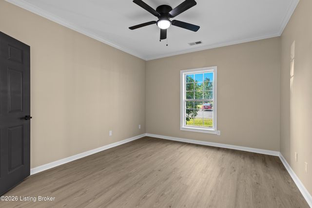 4901 Crossing Spring Way 101, Louisville, KY 40229