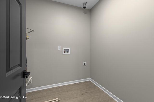 4901 Crossing Spring Way 101, Louisville, KY 40229