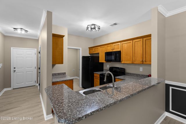 4901 Crossing Spring Way 101, Louisville, KY 40229