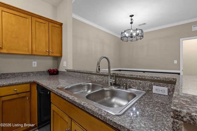 4901 Crossing Spring Way 101, Louisville, KY 40229