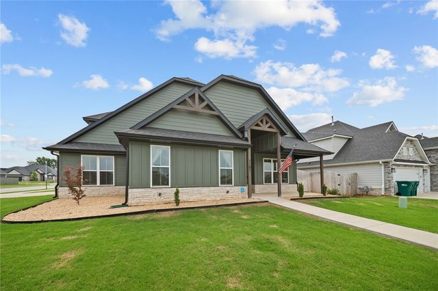 1101 Silver Maple Street, Centerton, AR 72719